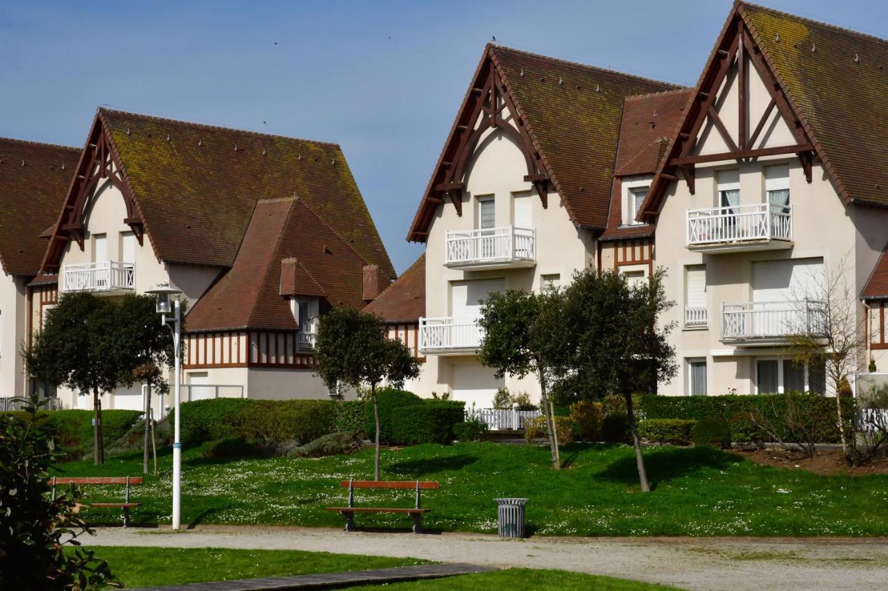 Appartement Vue Mer Et Marina, Loggia - Parking Courseulles-sur-Mer Εξωτερικό φωτογραφία