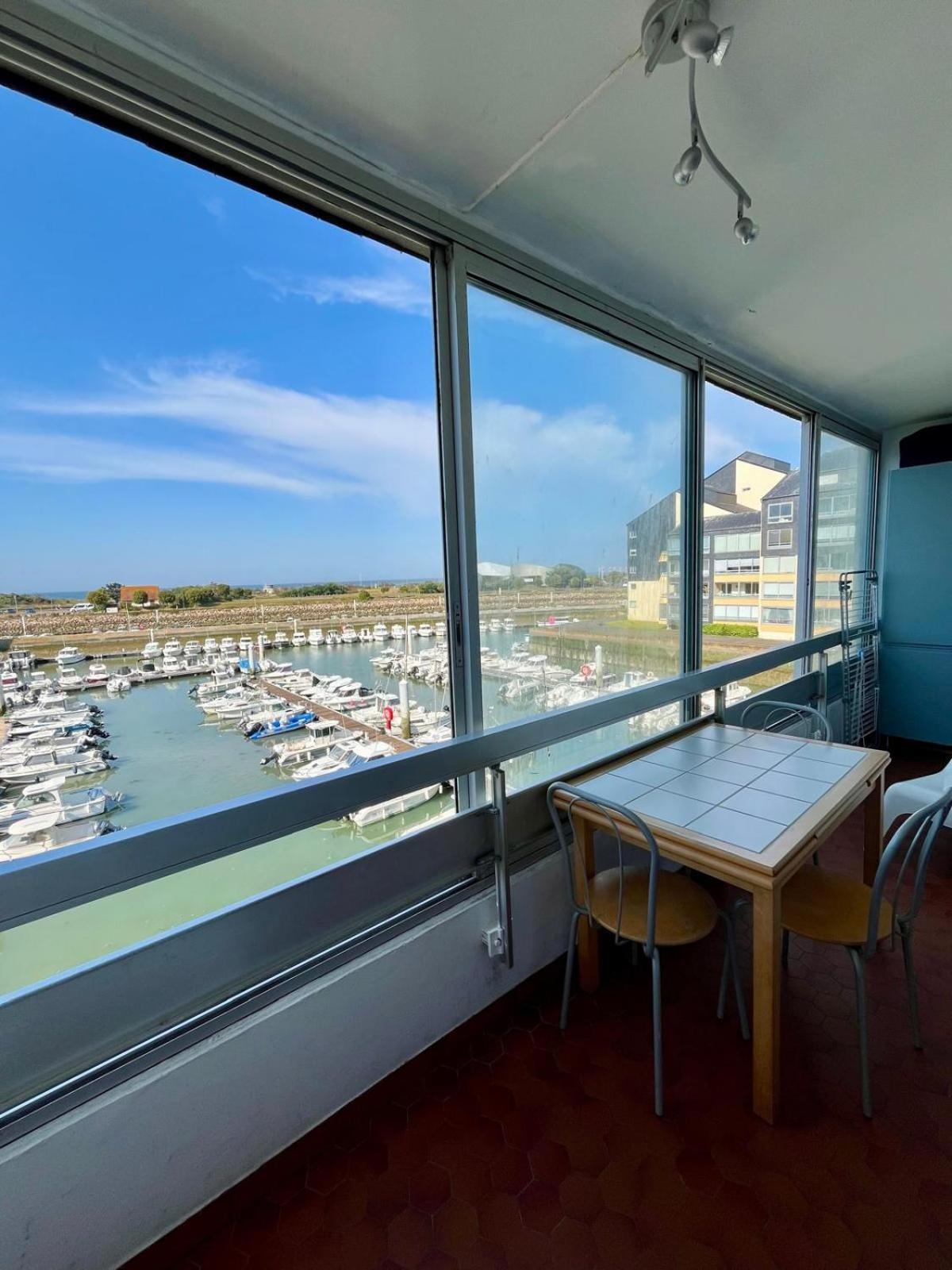 Appartement Vue Mer Et Marina, Loggia - Parking Courseulles-sur-Mer Εξωτερικό φωτογραφία