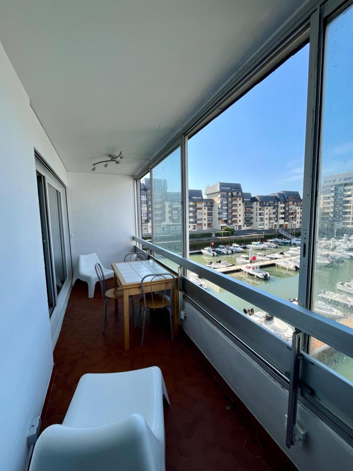 Appartement Vue Mer Et Marina, Loggia - Parking Courseulles-sur-Mer Εξωτερικό φωτογραφία
